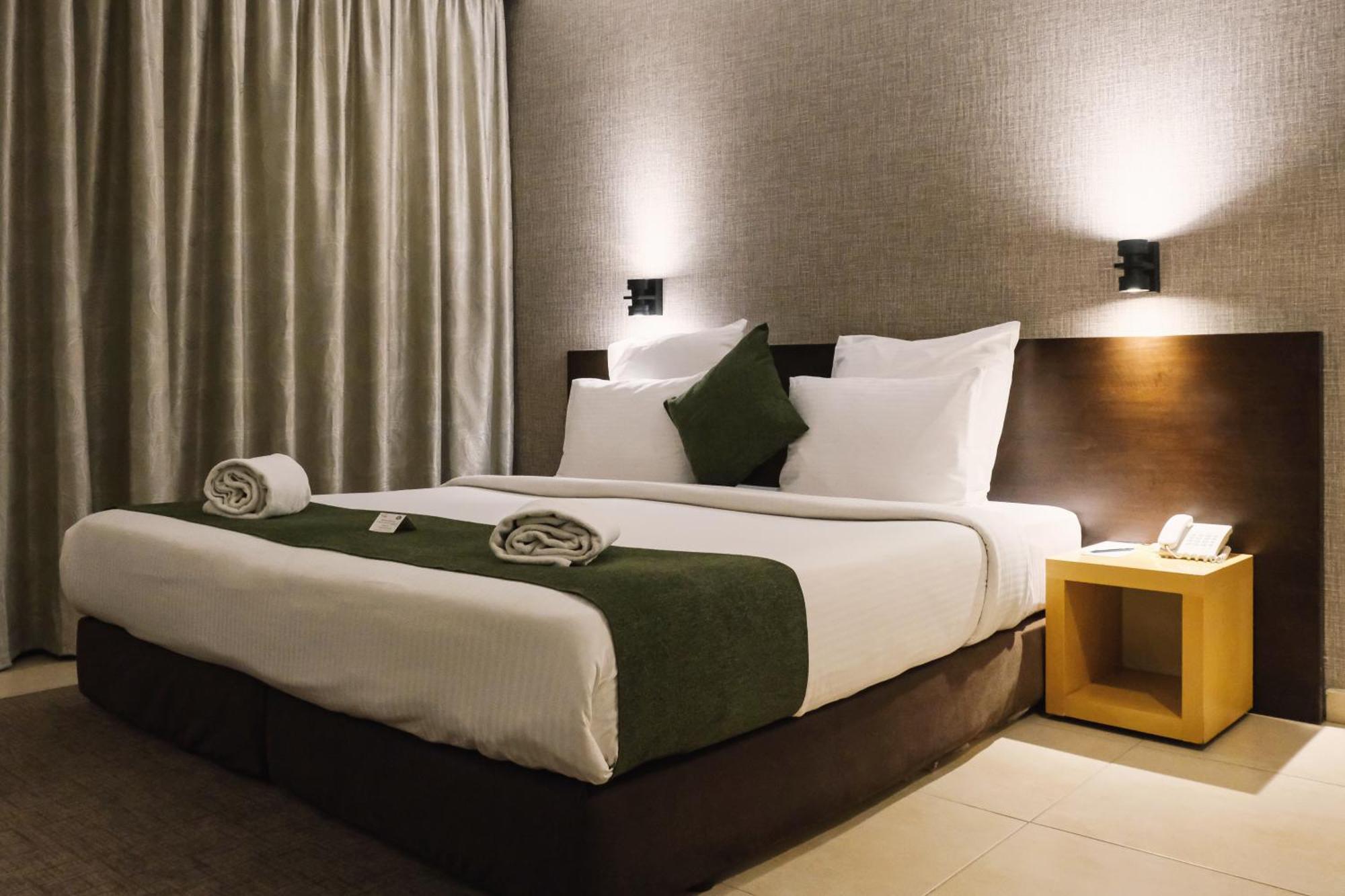 Hotel The Parisian 4*